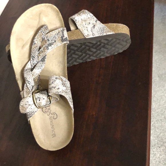 Sandels - Picture 2 of 2